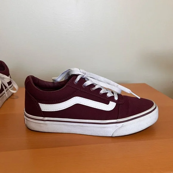 Vans Low Top Ward Canvas Burgundy shoes woman’s size 6.5 - Picture 8 of 15